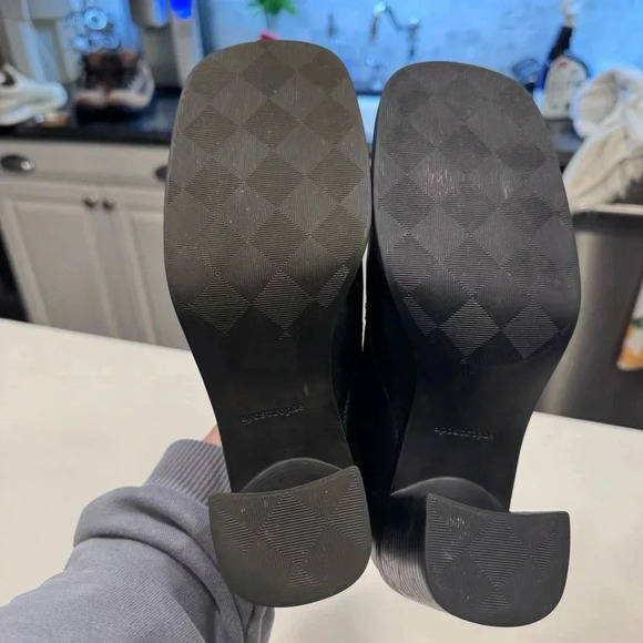 Aeropostale Gillian’s Women’s Black Leather Slip On Loafers Square Toe Size 7.5 - Picture 10 of 10